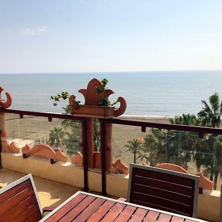 Atico-Duplex Primera Linea De Playa En El Centro De Эстепона Экстерьер фото
