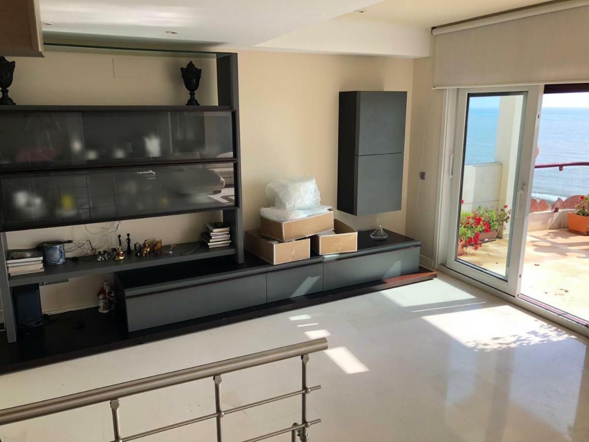 Atico-Duplex Primera Linea De Playa En El Centro De Эстепона Экстерьер фото