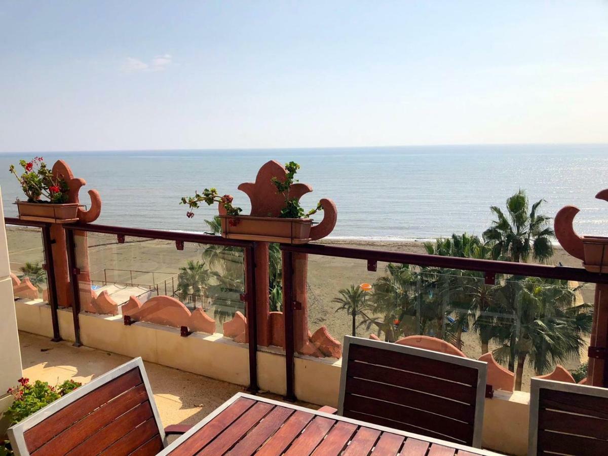 Atico-Duplex Primera Linea De Playa En El Centro De Эстепона Экстерьер фото