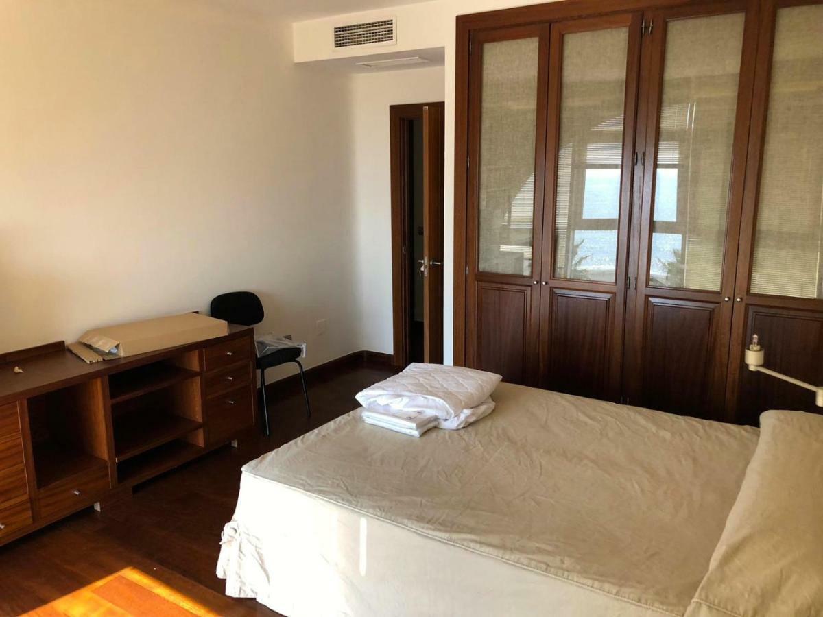 Atico-Duplex Primera Linea De Playa En El Centro De Эстепона Экстерьер фото
