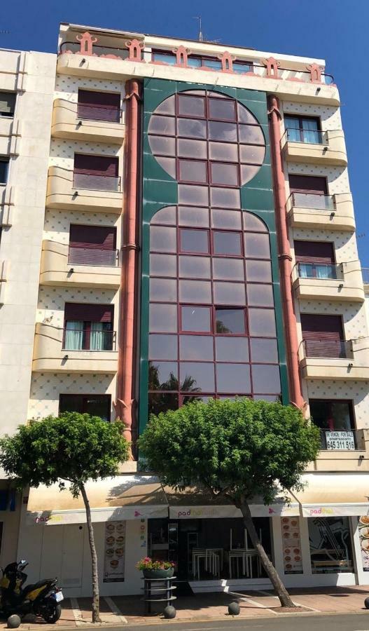 Atico-Duplex Primera Linea De Playa En El Centro De Эстепона Экстерьер фото